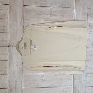 NWT Lofy Ivory V-neck Loft Sweater